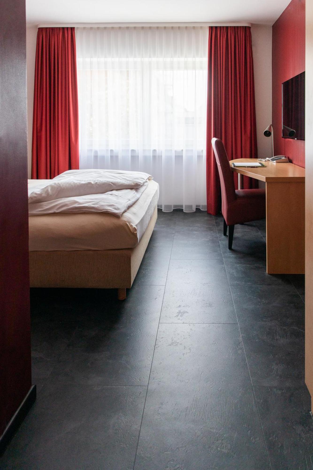 Mein Schlosshotel Heusenstamm Dış mekan fotoğraf