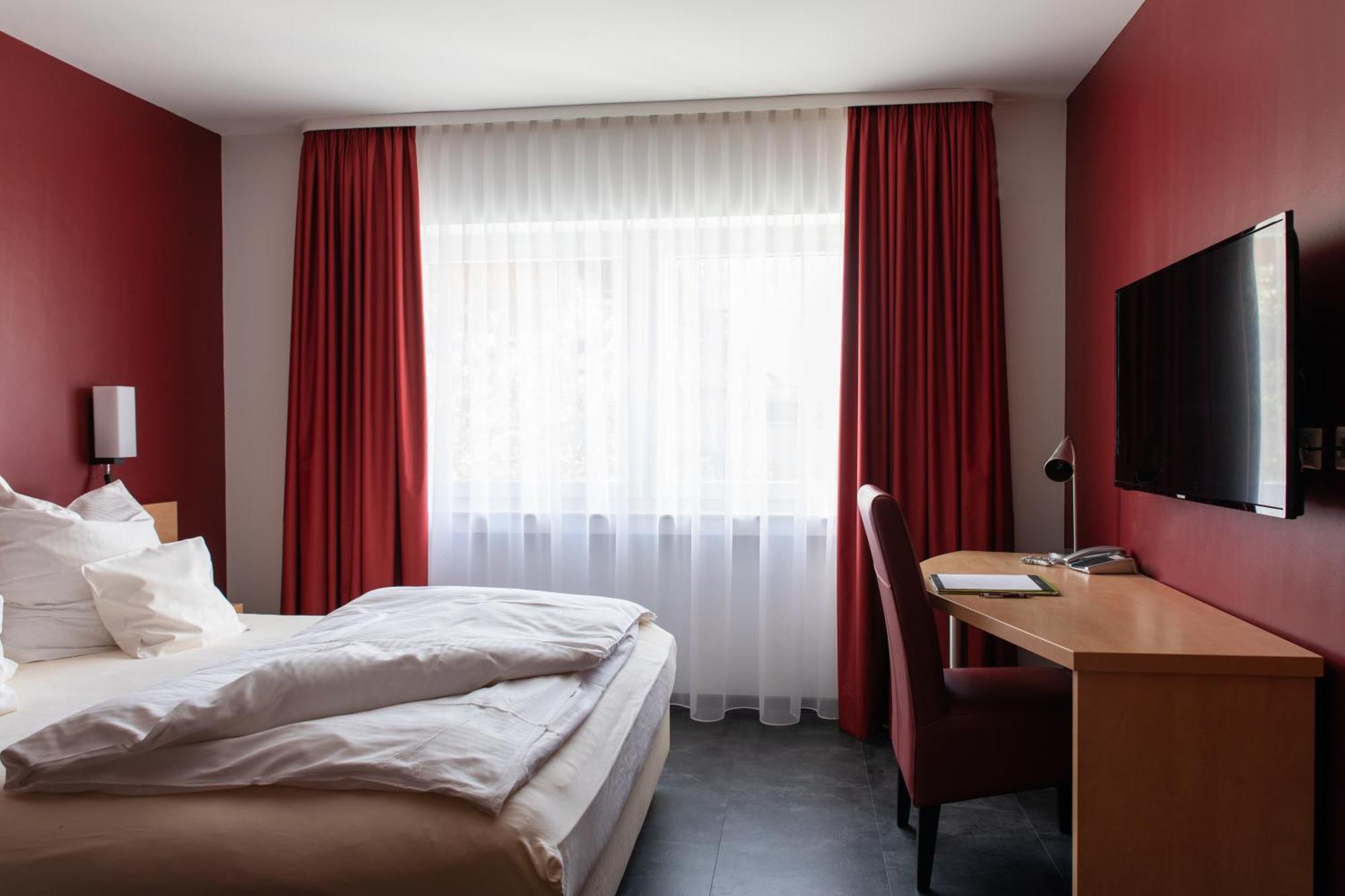 Mein Schlosshotel Heusenstamm Dış mekan fotoğraf