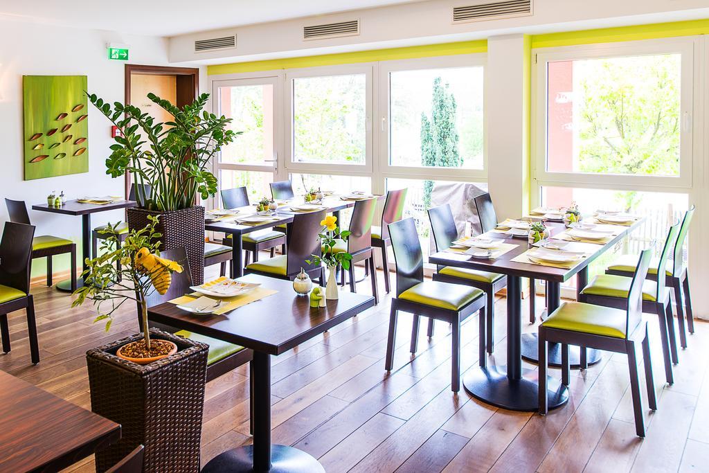 Mein Schlosshotel Heusenstamm Dış mekan fotoğraf